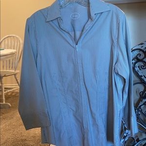 Fitted foxcroft top with zipper